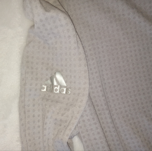 Adidas - Picture 4 of 5